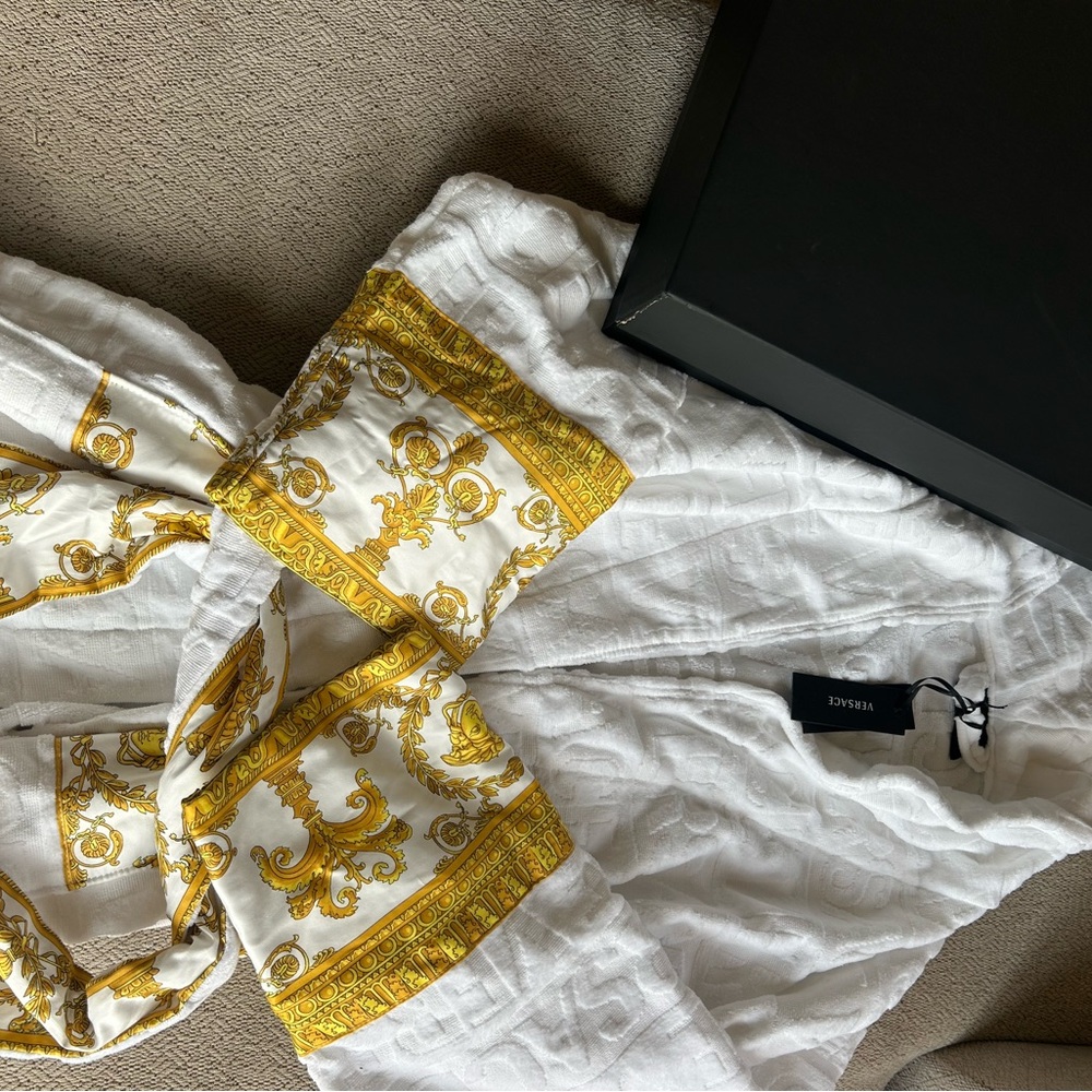 Versace White and Gold Robe - Picture 2 of 5